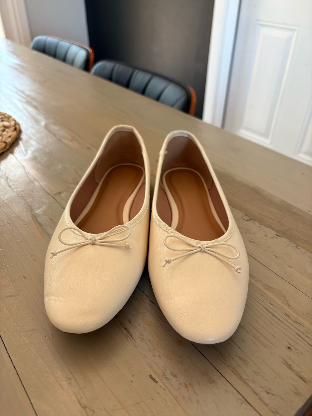 Old Navy Cream Ballet Flats